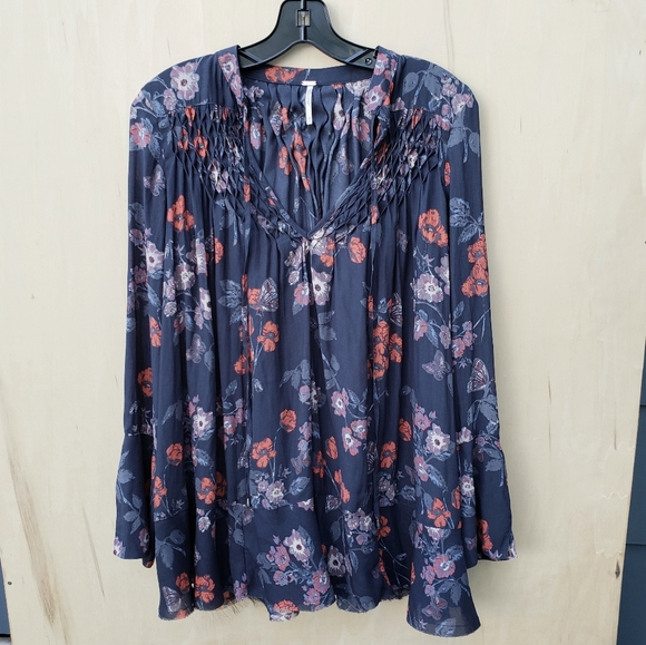 Free People Blue Pebble Crepe Bouse - Boho - XS - Picture 3 of 16